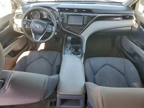 4T1B11HK6JU137645 2018 TOYOTA CAMRY - Image 8
