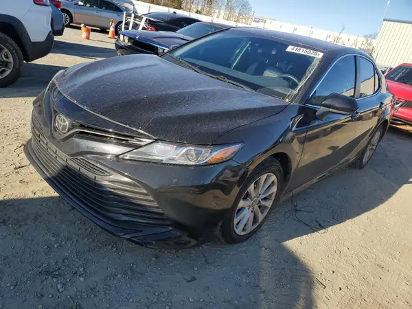 4T1B11HK6JU139007 2018 TOYOTA CAMRY - Image 1