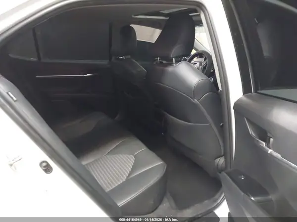 4T1B11HK6JU141551 2018 TOYOTA CAMRY - Image 8