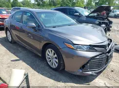 4T1B11HK6JU141582 2018 TOYOTA CAMRY