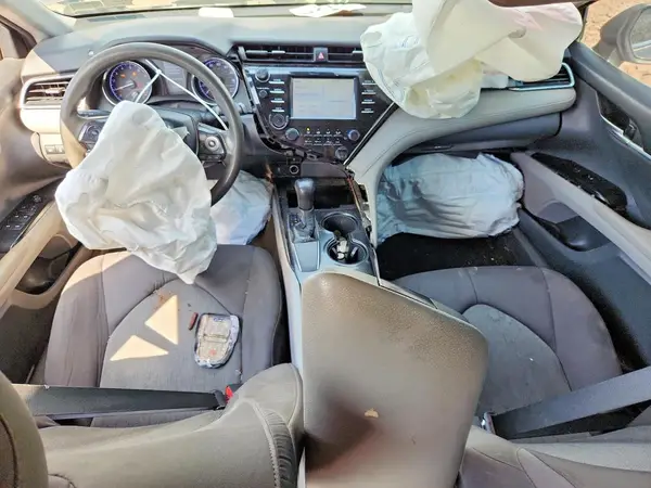 4T1B11HK6JU142960 2018 TOYOTA CAMRY - Image 8