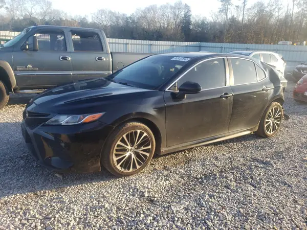 4T1B11HK6JU143459 2018 TOYOTA CAMRY - Image 1