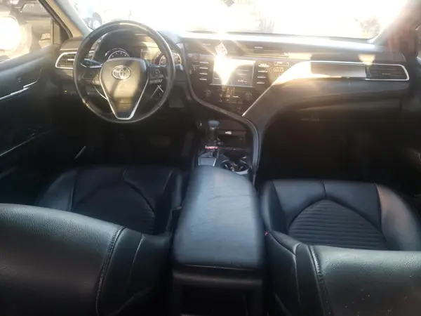 4T1B11HK6JU143459 2018 TOYOTA CAMRY - Image 8