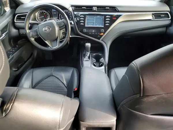 4T1B11HK6JU147043 2018 TOYOTA CAMRY - Image 8