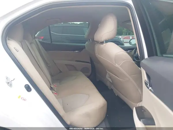 4T1B11HK6JU147060 2018 TOYOTA CAMRY - Image 8