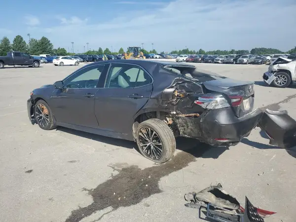 4T1B11HK6JU152176 2018 TOYOTA CAMRY - Image 2