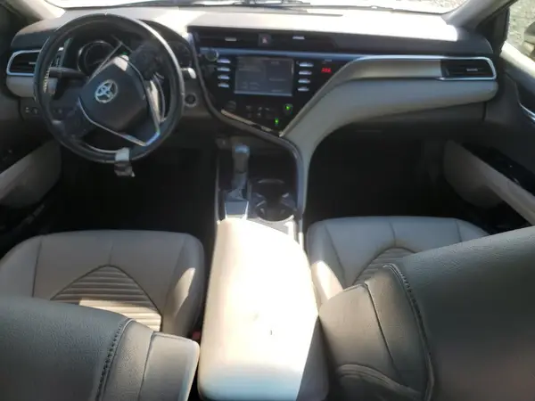 4T1B11HK6JU156583 2018 TOYOTA CAMRY - Image 8