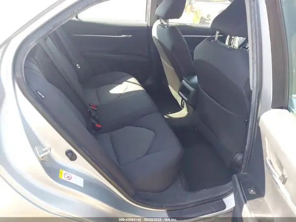 4T1B11HK6JU506892 2018 TOYOTA CAMRY - Image 8