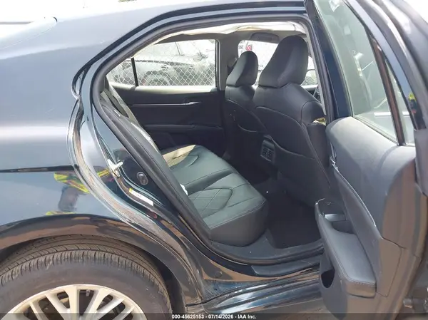 4T1B11HK6JU509386 2018 TOYOTA CAMRY - Image 8
