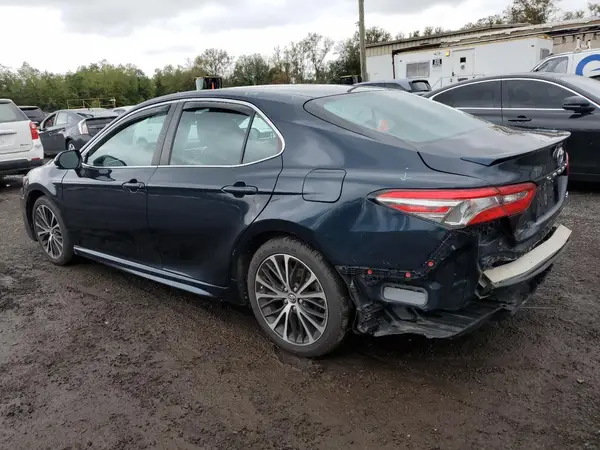 4T1B11HK6JU516516 2018 TOYOTA CAMRY - Image 2