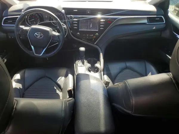 4T1B11HK6JU517925 2018 TOYOTA CAMRY - Image 8