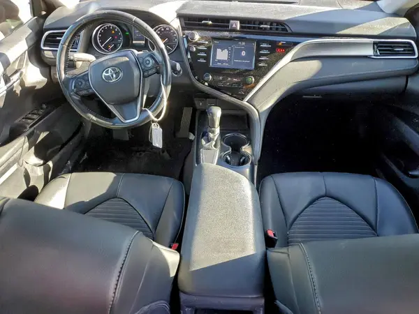 4T1B11HK6JU520467 2018 TOYOTA CAMRY - Image 8