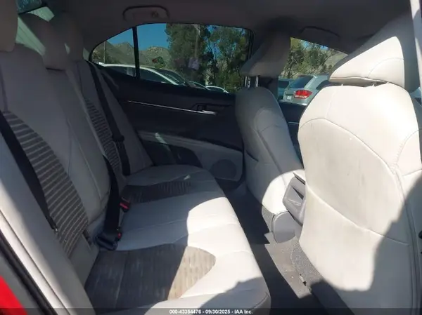 4T1B11HK6JU520534 2018 TOYOTA CAMRY - Image 8