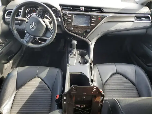 4T1B11HK6JU521909 2018 TOYOTA CAMRY - Image 8