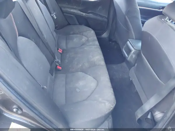 4T1B11HK6JU522333 2018 TOYOTA CAMRY - Image 8