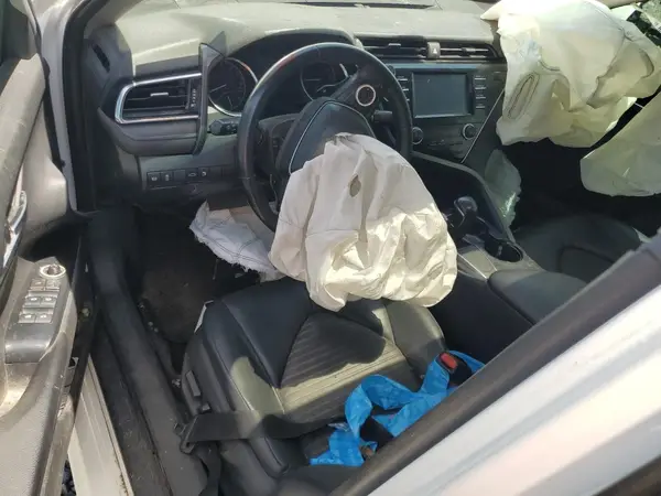 4T1B11HK6JU525099 2018 TOYOTA CAMRY - Image 8