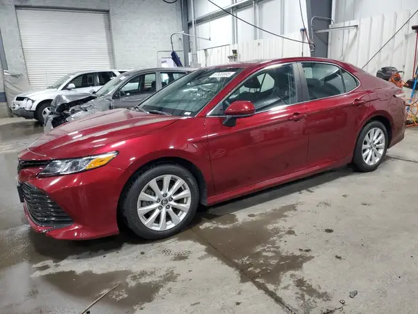 4T1B11HK6JU526642 2018 TOYOTA CAMRY - Image 1