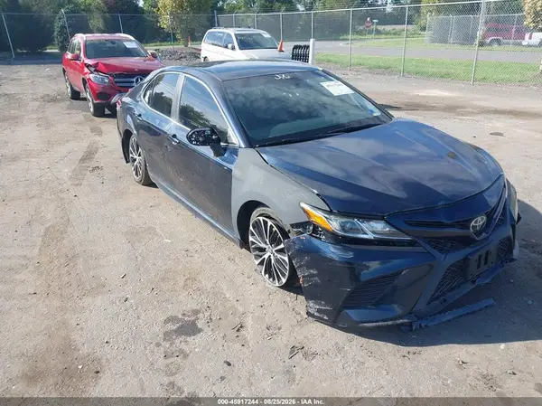 4T1B11HK6JU529007 2018 TOYOTA CAMRY - Image 1