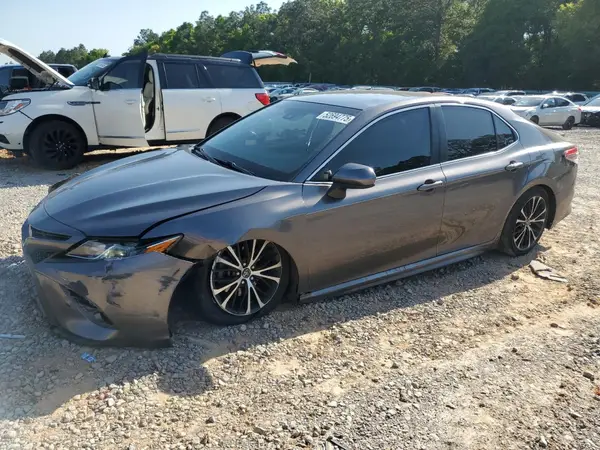 4T1B11HK6JU529458 2018 TOYOTA CAMRY - Image 1