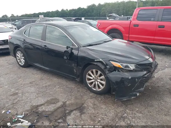 4T1B11HK6JU530710 2018 TOYOTA CAMRY - Image 1