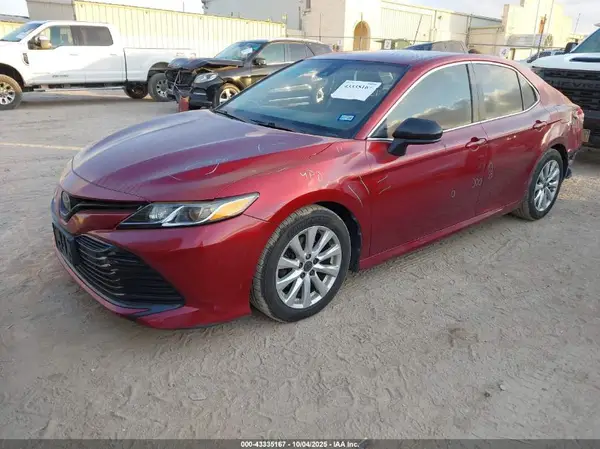 4T1B11HK6JU534918 2018 TOYOTA CAMRY - Image 2