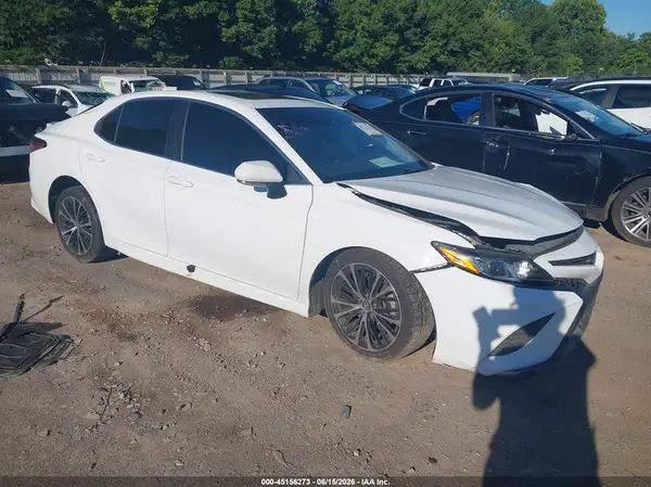 4T1B11HK6JU539343 2018 TOYOTA CAMRY - Image 1