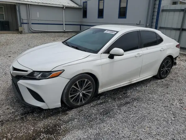 4T1B11HK6JU539746 2018 TOYOTA CAMRY - Image 1