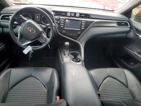 4T1B11HK6JU541318 2018 TOYOTA CAMRY - Image 8
