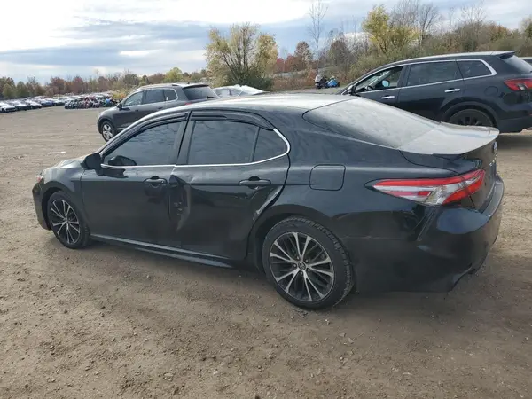 4T1B11HK6JU545269 2018 TOYOTA CAMRY - Image 2