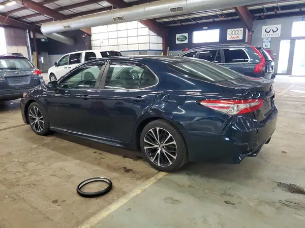 4T1B11HK6JU546373 2018 TOYOTA CAMRY - Image 2