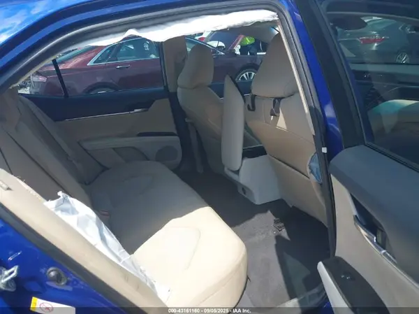 4T1B11HK6JU547166 2018 TOYOTA CAMRY - Image 8