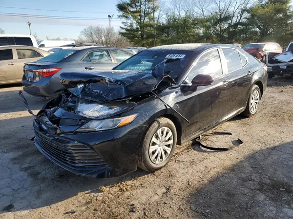 4T1B11HK6JU547765 2018 TOYOTA CAMRY - Image 1