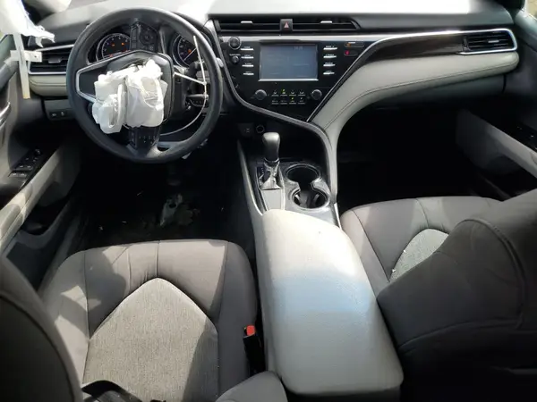 4T1B11HK6JU548897 2018 TOYOTA CAMRY - Image 8
