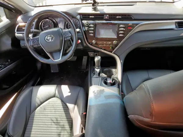 4T1B11HK6JU550696 2018 TOYOTA CAMRY - Image 8