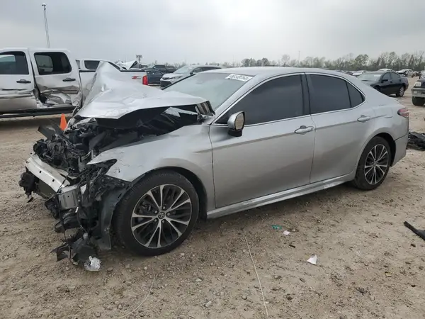 4T1B11HK6JU554313 2018 TOYOTA CAMRY - Image 1