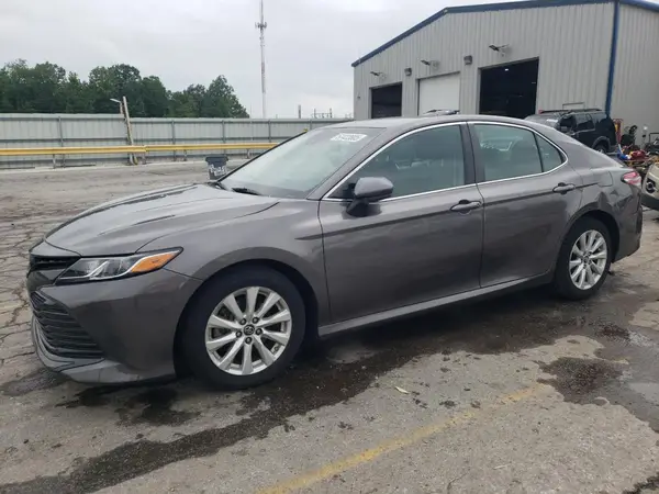 4T1B11HK6JU559589 2018 TOYOTA CAMRY - Image 1