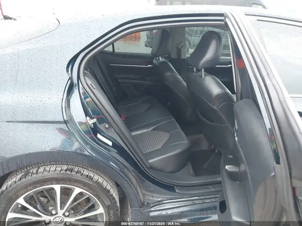 4T1B11HK6JU560354 2018 TOYOTA CAMRY - Image 8