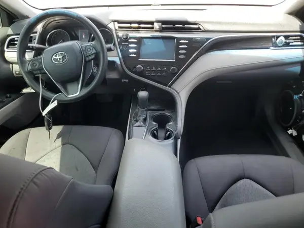 4T1B11HK6JU561388 2018 TOYOTA CAMRY - Image 8