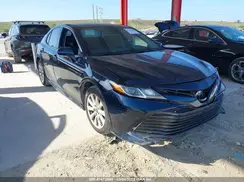 4T1B11HK6JU568213 2018 TOYOTA CAMRY