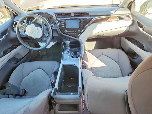 4T1B11HK6JU570155 2018 TOYOTA CAMRY - Image 8