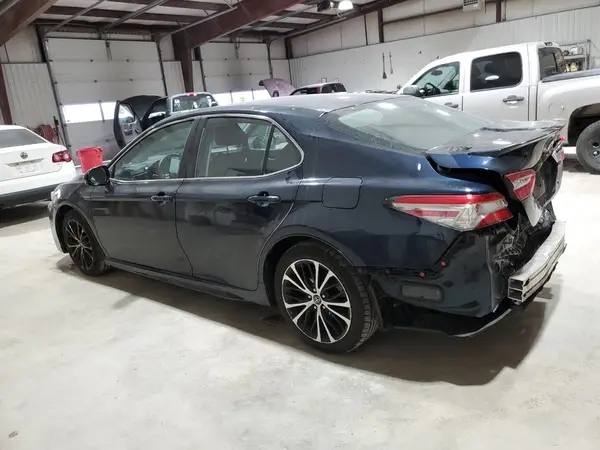 4T1B11HK6JU572536 2018 TOYOTA CAMRY - Image 2