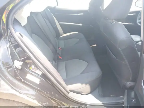 4T1B11HK6JU576148 2018 TOYOTA CAMRY - Image 8