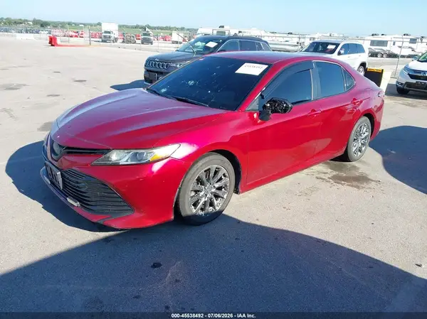 4T1B11HK6JU578465 2018 TOYOTA CAMRY - Image 2