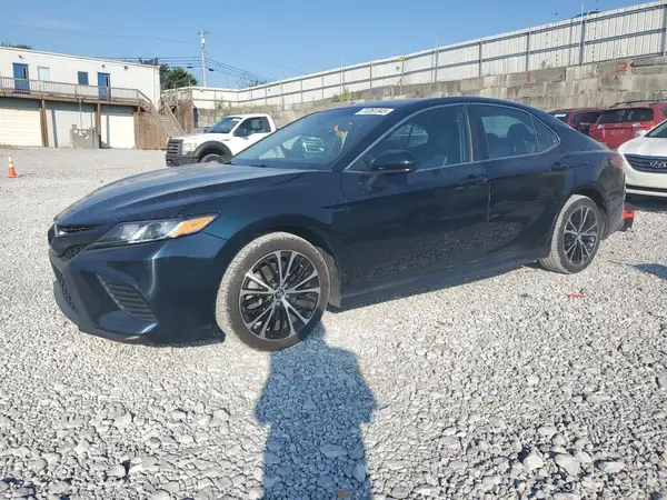 4T1B11HK6JU578515 2018 TOYOTA CAMRY - Image 1