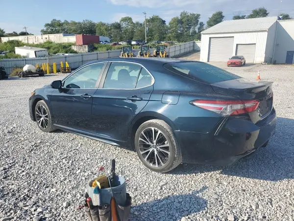 4T1B11HK6JU578515 2018 TOYOTA CAMRY - Image 2