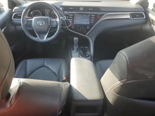 4T1B11HK6JU578515 2018 TOYOTA CAMRY - Image 8