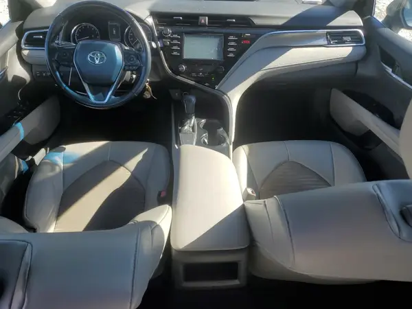 4T1B11HK6JU580300 2018 TOYOTA CAMRY - Image 8