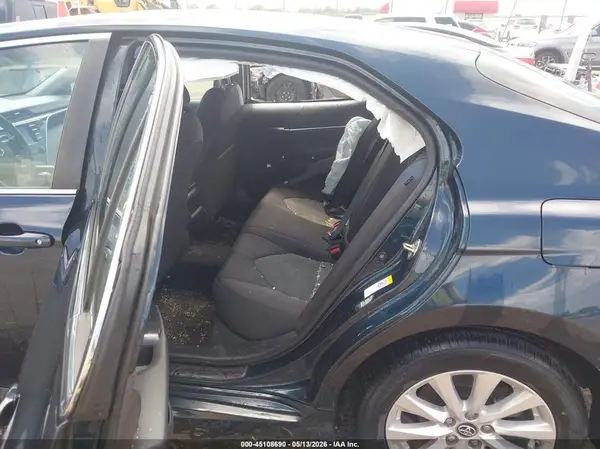 4T1B11HK6JU581351 2018 TOYOTA CAMRY - Image 8