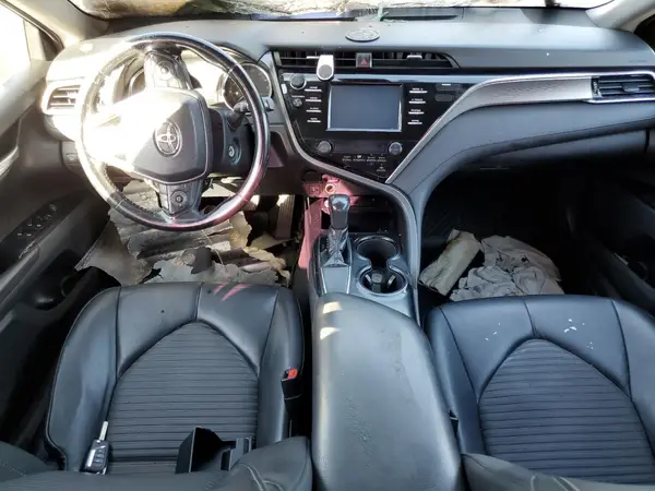 4T1B11HK6JU582631 2018 TOYOTA CAMRY - Image 8