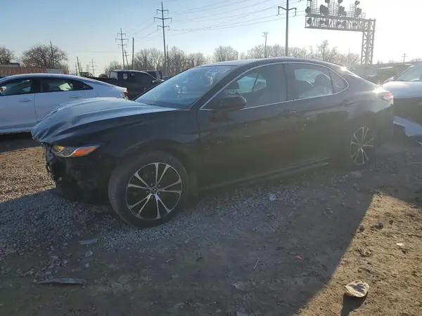 4T1B11HK6JU582872 2018 TOYOTA CAMRY - Image 1